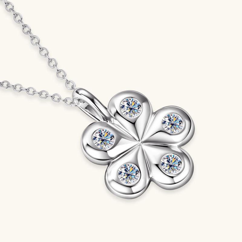 Silvere Glam Высококлассное колье с муассанитом, Простое и элегантное для женщин, Популярная цепочка на ключицу с камелией, Свежий и нежный кулон в виде лепестка