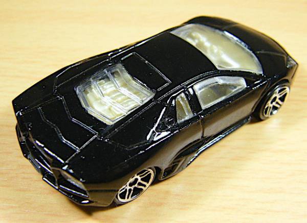 Hot Wheels 2011 Lamborghini Reventon Глянцевый черный LAMBORGHINI REVENTON