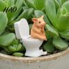 Resin Micro Landscape Decor 3D Printed Toilet Pig Figurine, Miniature Piglet Ornament for Desktop Decoration, Funny Durable Home Statues Statue Office
