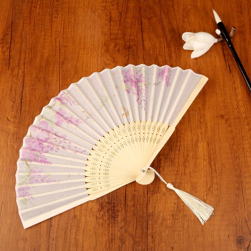 1Pc Silk Folding Fan Party Gift With Tassels Chinese Art Crafts Bamboo Fans Vintage Home Decorations Dance Photo Props Hand Fan