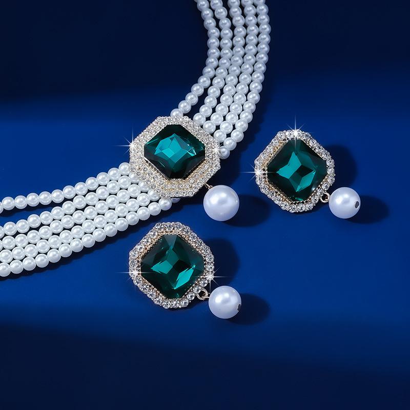 Pearl Square Multi-layer Necklace Super Flash Light Luxury High-end Earrings Niche Design Fashionable Versatile Necklace Women