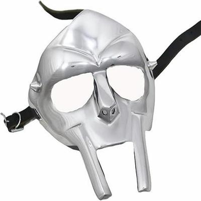 Серебряная маска MF DOOM Безумный злодей Гладиатор Маска для лица Доспехи Средневековая маска ручной ковки для Хэллоуина, вечеринки по случаю дня рождения, подарок