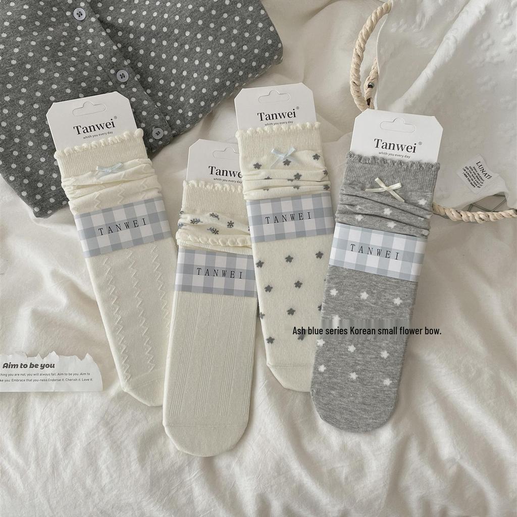 Korean Style Mid-Calf Bow Socks with Stars in Grey and White for Spring/Summer