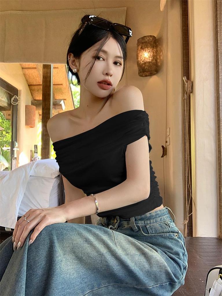 Женский облегающий топ на одно плечо с коротким рукавом - Летняя футболка с открытыми плечами