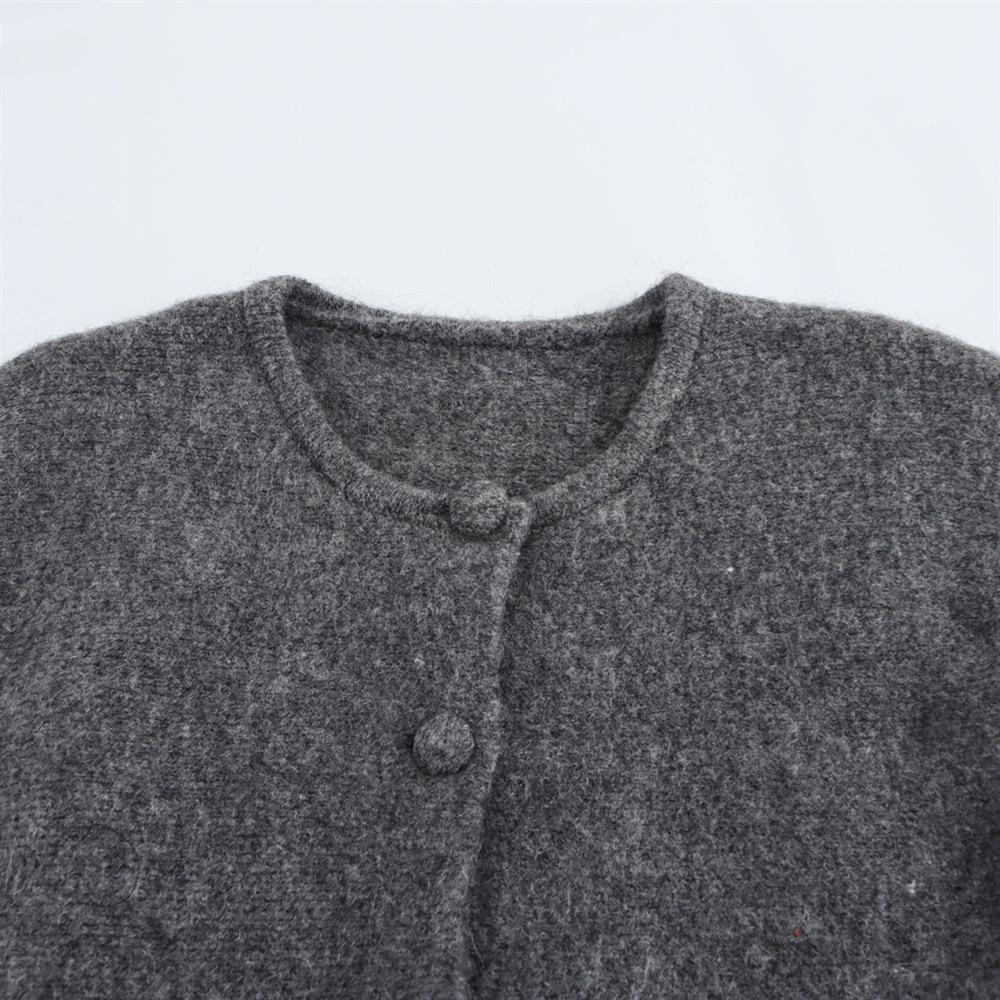 Женский короткий вязаный кардиган на весну 2025 года с круглым вырезом и длинными рукавами