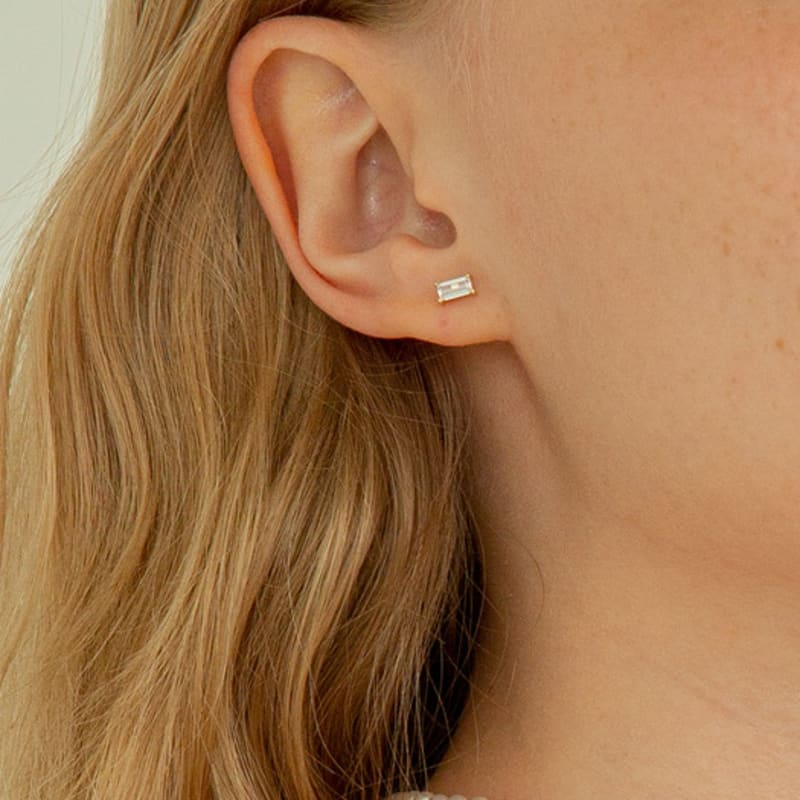 LUNNE 14k Baguette Cubic Piercing (14k Gold) #L21