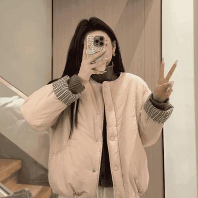 Короткая свободная куртка с круглым вырезом