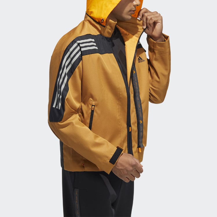 adidas Куртки Мужские Пшенично-коричневые С воротником-стойкой Умеренные Другие HE9910