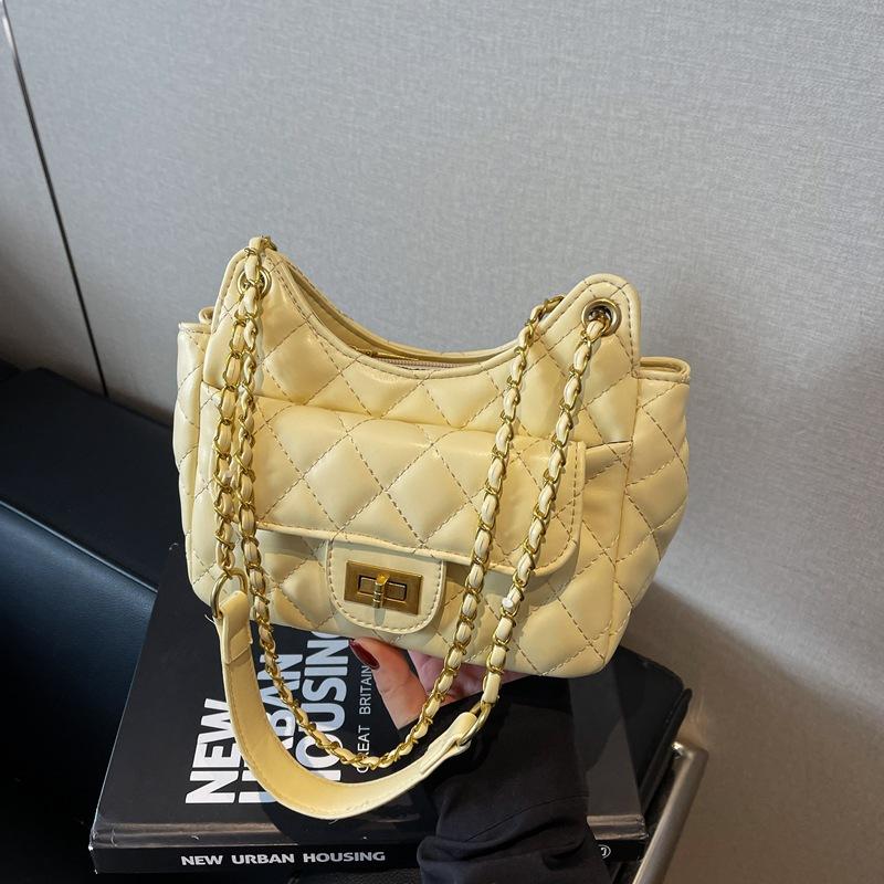 Цепочная сумка Женская Новая Мода Сумка на плечо подмышку Повседневная Мягкая кожа Сумка мессенджер