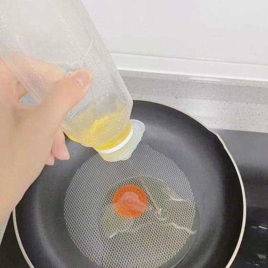 300/500ML Squeeze Oil Bottle with Scale Clear Visible Flip Top Lid Hot Sauce Ketchup Vinegar Liquid Condiment Container Dispenser Kitchen Supplies