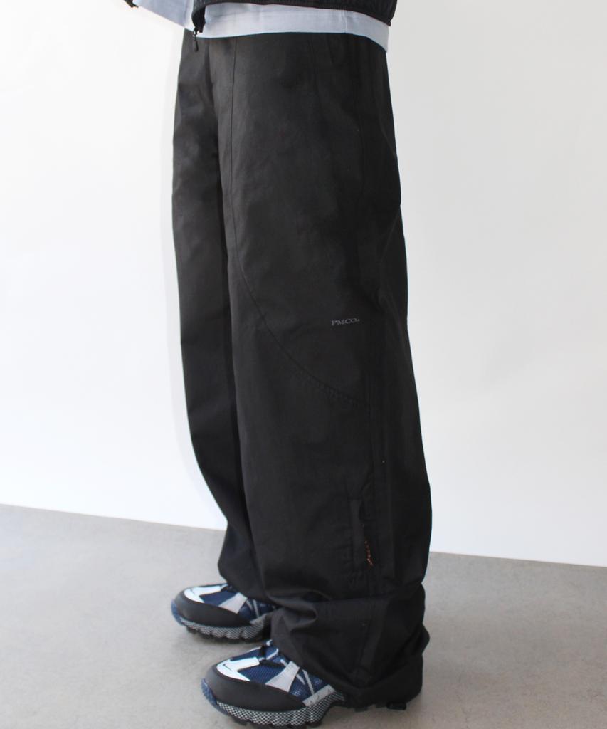 PMCO Curved Cut Wide Pants (Black)