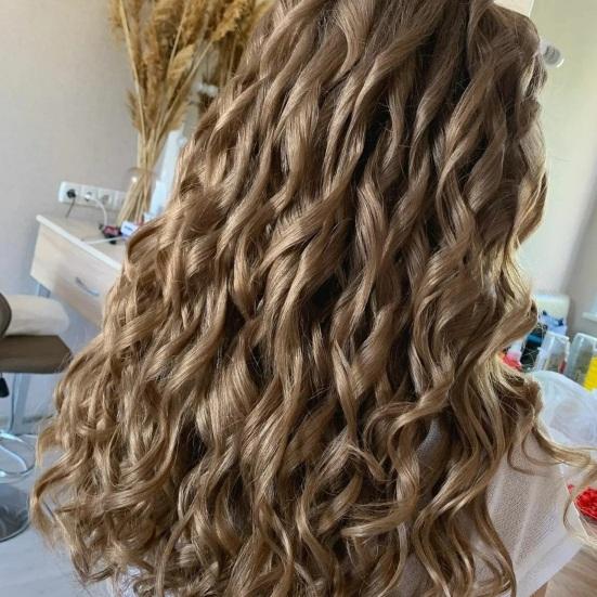 Свободные наращивание волос с глубокими волнами Яркие цвета Мягкая удобная высокотемпературная проволока Русский парик Ежедневное использование