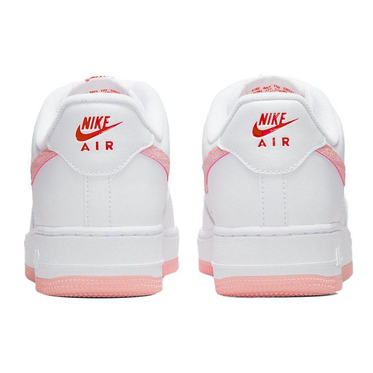 Nike Кроссовки женские Nike Air Force 1 Low День Святого Валентина 2022 Белый University-Red Sail DQ9320-100