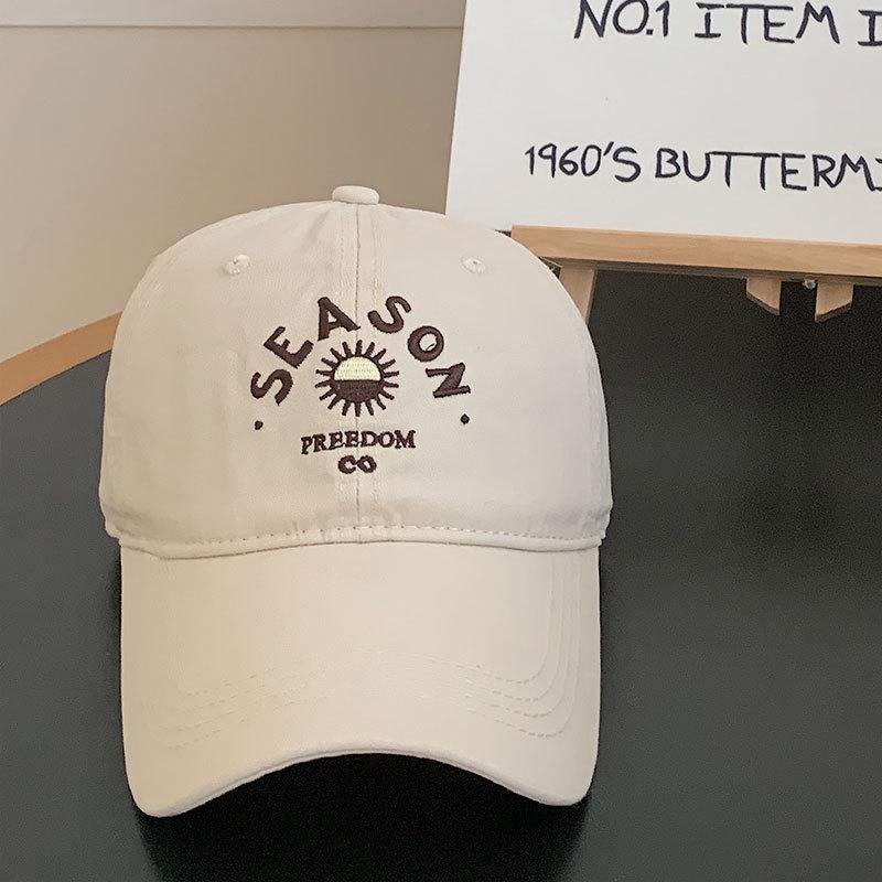 Женские шляпы Новые весенне-летние Маленькие, подчеркивающие лицо, Корейская версия Универсальная глубокая тулья Японская повседневная бейсболка