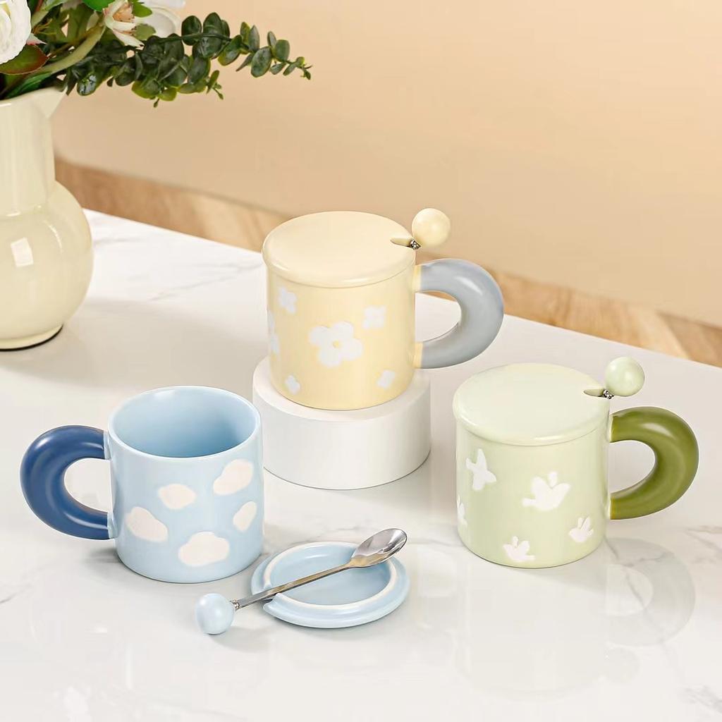 Creative Small Fresh Ceramic Mug Couple Water Cup with Lid Spoon Women's Day Souvenir Coffee Cup Gift