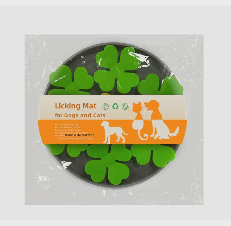 Pet Slow Feeder & Licking Mat - силиконовый коврик для собак и кошек
