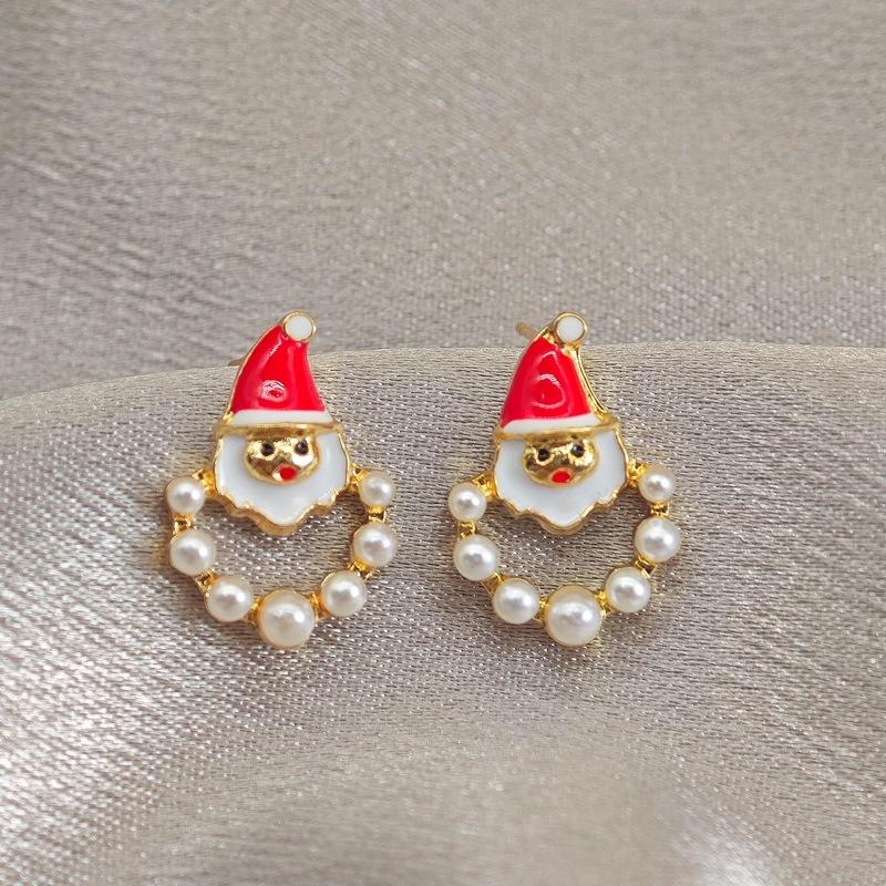 New Trendy Santa Claus Stud Earrings for Women Imitation Pearl Beads Hollow Round Small Earrings Christmas Day Ear Jewelry