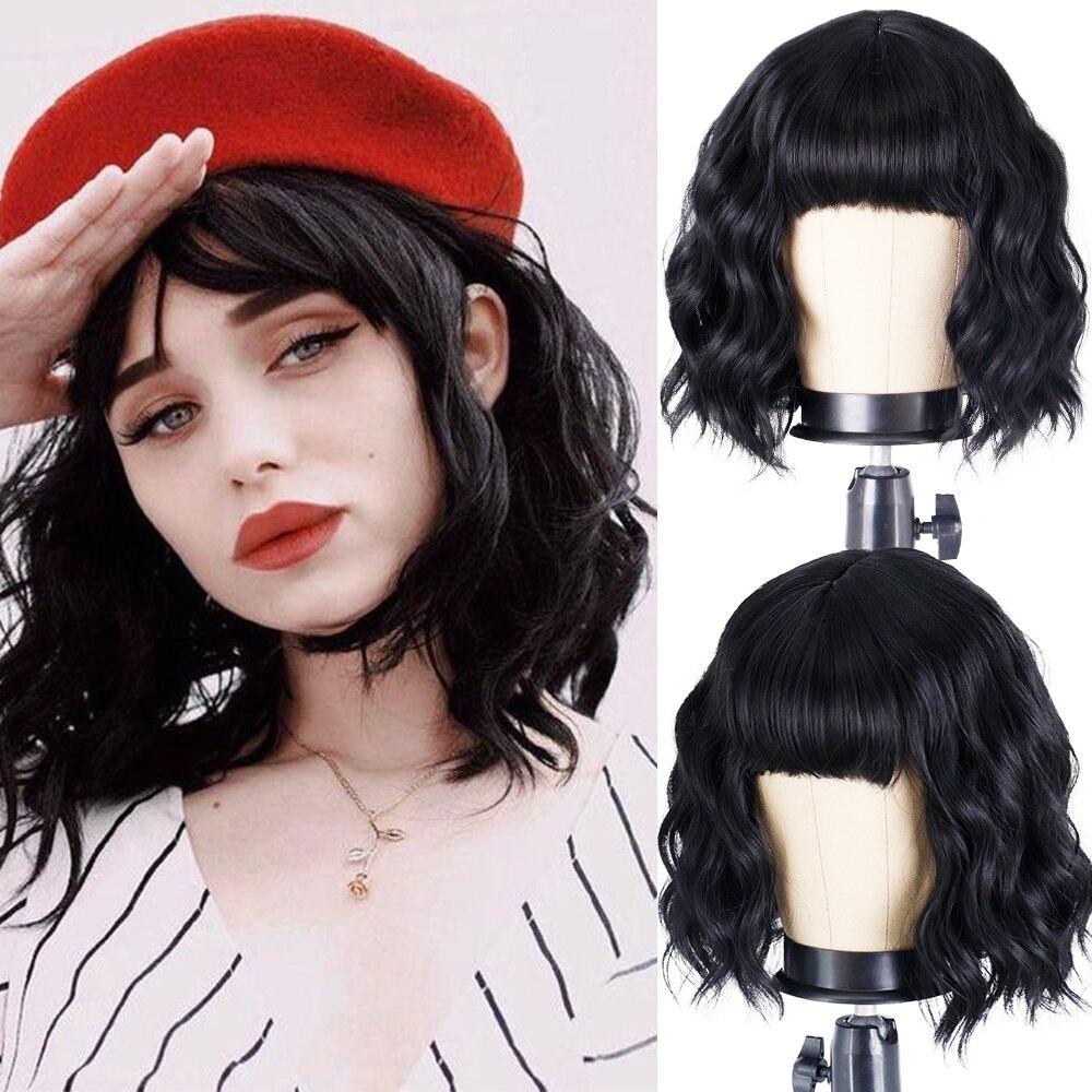 MISS WIG Женская мода Короткий волнистый парик с челкой Синтетическое волокно Чистый белый волнистый парик Косплей Одежда для вечеринок на Хэллоуин