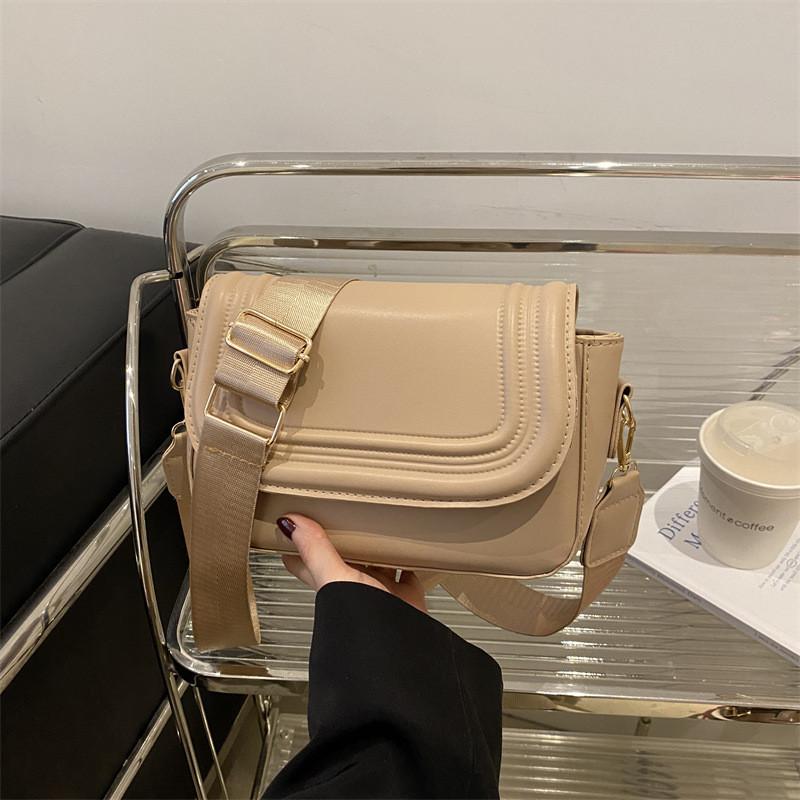 Minimalist Pu Small Shoulder Bag With Zip Pocket For Urban Outfits