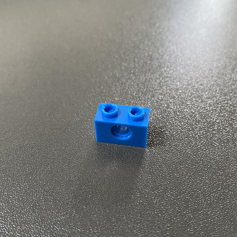 Совместимый строительный блок, строительный блок из мелких частиц 3700, аксессуары, детали, наука и технологии, образовательные пособия 1X2 с 1 отверстием, ударная балка