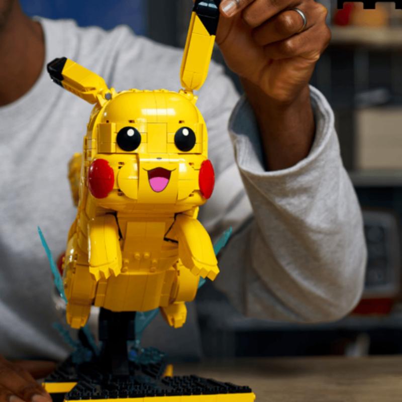 Building Blocks Pika-chu and Pocket Ball Bricks Compatible 2050pcs Movie Game Figure Model Birthday Gifts for Kid Boy Toy