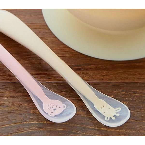 Fergie Animal Silicone Baby Food Spoon, 1 Piece, Bear Pink