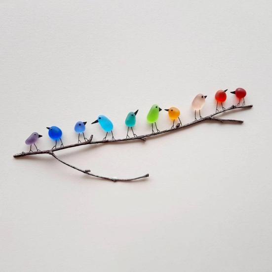 Настенный декор в виде морских стеклянных птиц Yousheng, мини-радужные птицы на ветке, символ дружбы, настенное крепление, украшение из морского стекла, подарок для друзей