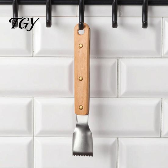 Corn Removal Tool Stainless Steel Cob Peeler with Wooden Handle, Sawtooth Blade Thresher Curved Portable Scraper, Stripping for Kitchen Gadget Handle