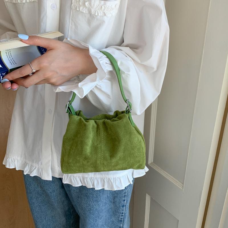 Новая ленивая сумка-облако конфетного цвета, портативная наплечная сумка из замши с плиссировкой, маленькая сумка-мессенджер