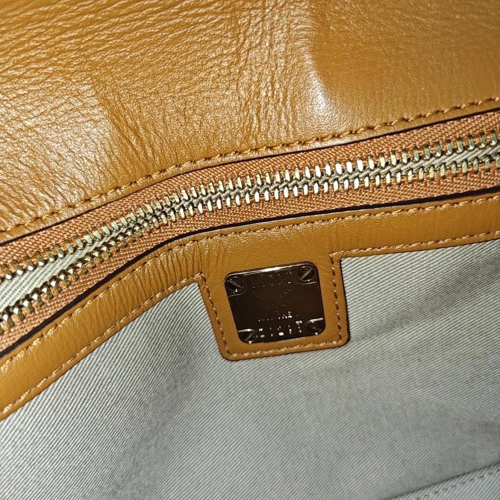 [Pre-Owned] Millie Visetos Classic Monogram Print Light Trendy Cool Girl Flap Chain Crossbody Bag Medium - Good #1GHTCBT