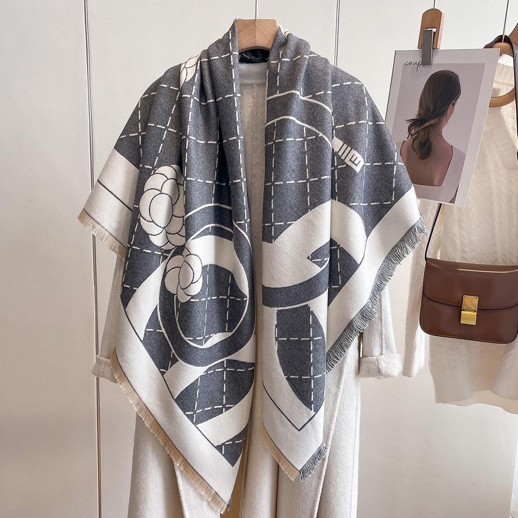 Модный женский утолщенный теплый платок из искусственного кашемира, простой атмосферный шарф с помпонами.