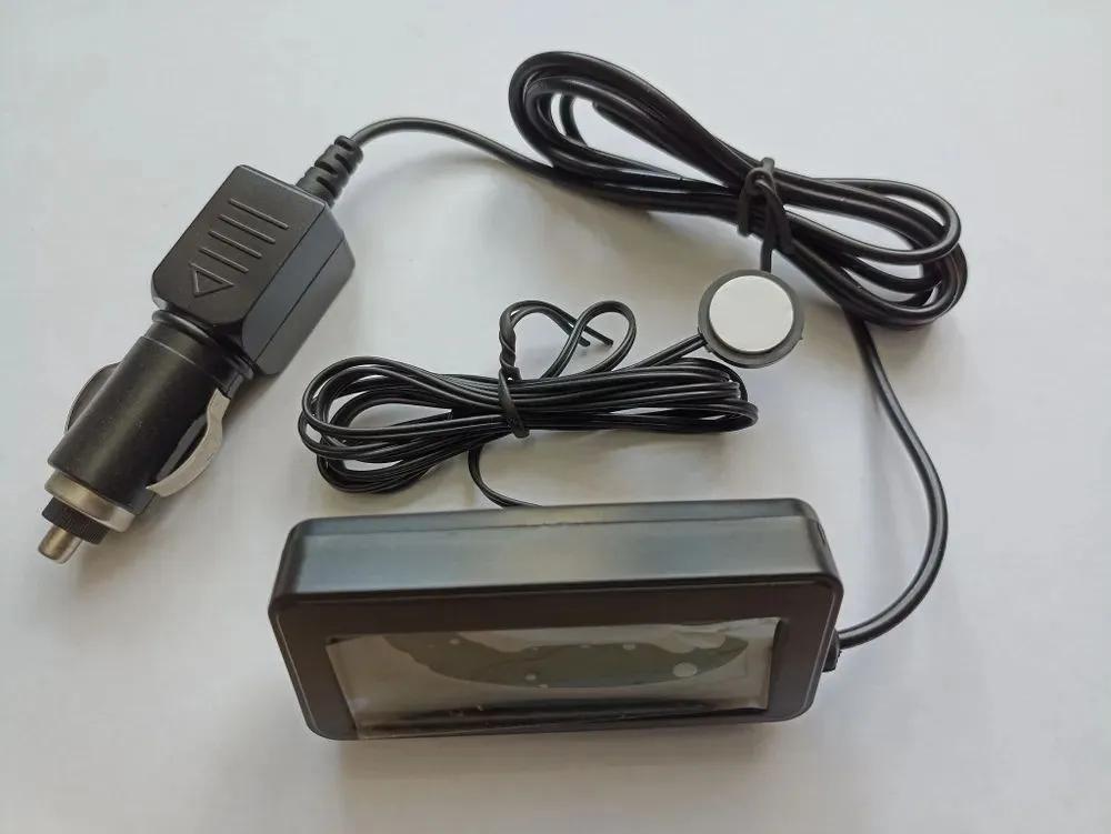 Car thermometer