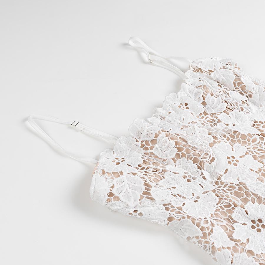 Весна 2025 Женское кружевное платье-комбинация на шнуровке с разрезом, облегающего кроя