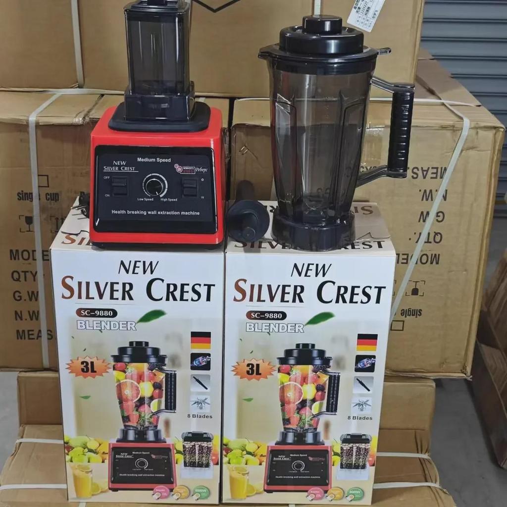 «Мощный блендер из нержавеющей стали»: «6 в 1 для приготовления сока, фарша и колотого льда».