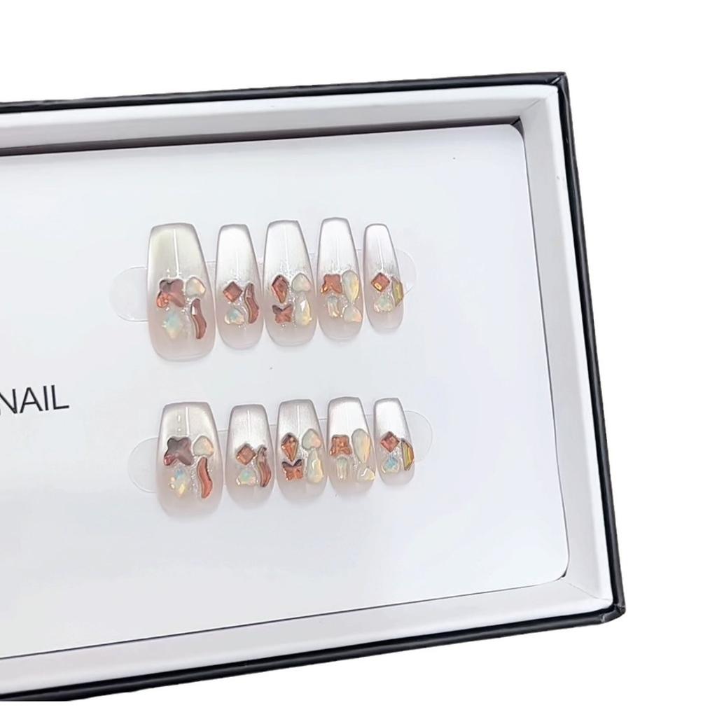 Чисто ручная работа Фототерапия Носитель Заморозка времени Готовый продукт Многоразовые наклейки для нейл-арта Могут быть отсоединены