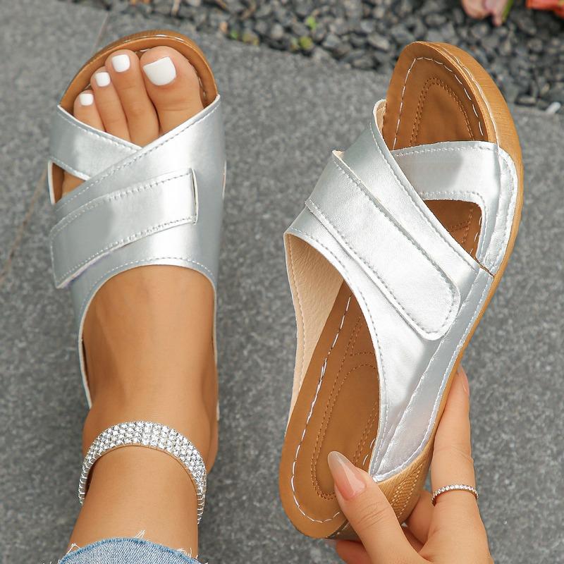 2025 Новые универсальные женские туфли, летняя мода, цветные тапочки с открытым носком, удобные повседневные женские тапочки на плоской подошве