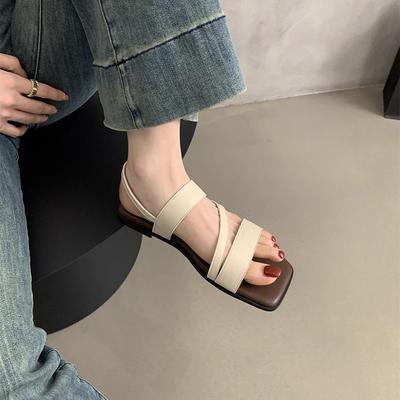 Босоножки с открытым носком женская летняя обувь 2025 новая корейская версия ретро фея стиль ремешок с пряжкой на одно слово мягкая плоская подошва римские туфли