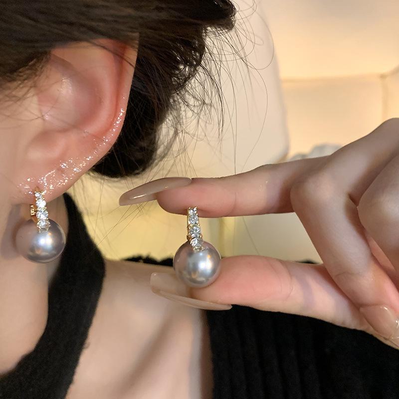 Серьги из французского барочного жемчуга и бриллиантов из серебра 925 пробы для женщин — роскошные, яркие и изысканные гвоздики