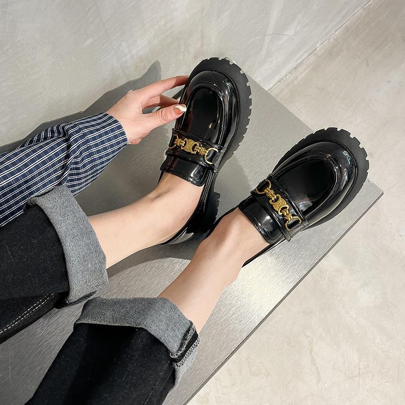2024 новые туфли на платформе с круглой головкой и золотой пряжкой, женские туфли-лоферы в британском стиле в стиле ретро с небольшой кожаной обувью для женщин