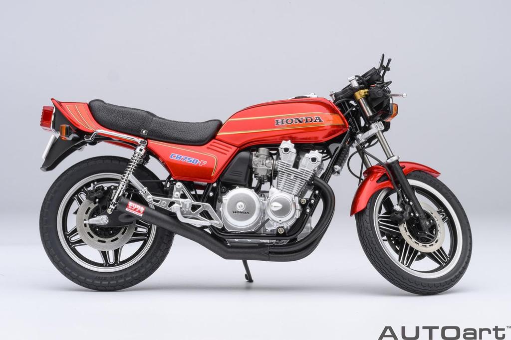 AUTOart Мотоцикл Balibari Legend Honda CB750F Шлем Завершенный Продукт 12561 1/12 (``Koma Gun'' в комплекте)