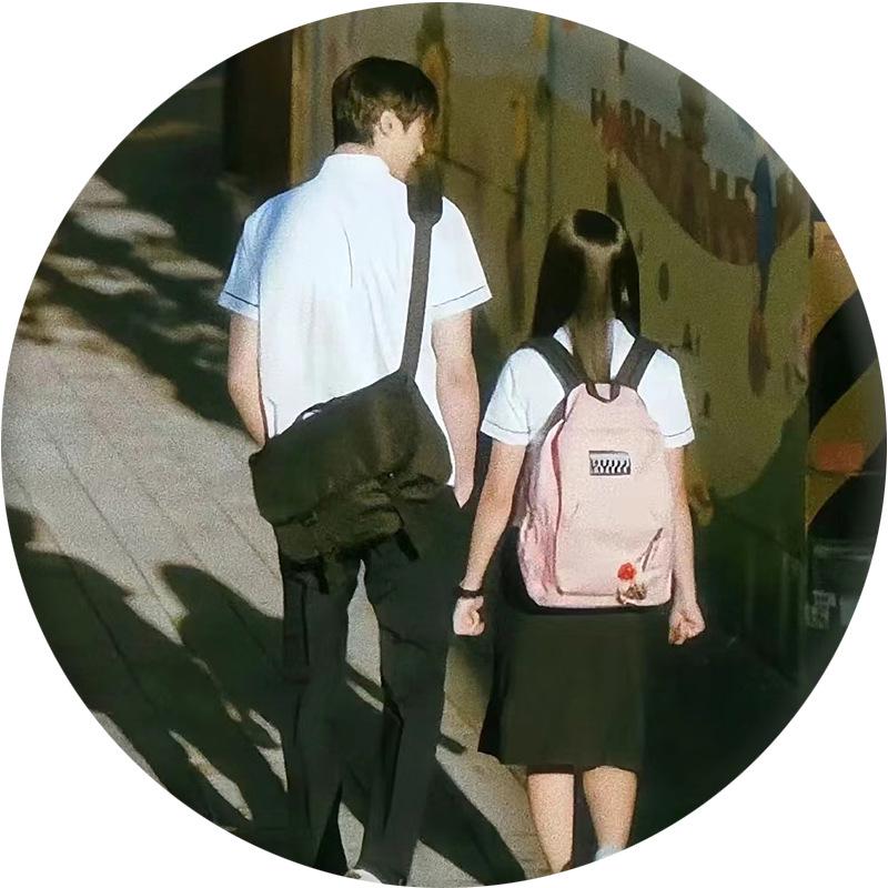 Брелок-зеркальце с подвеской-значком "Lovely Runner" - Мерч по корейской дораме с Пён У Соком и Ким Хе Юн