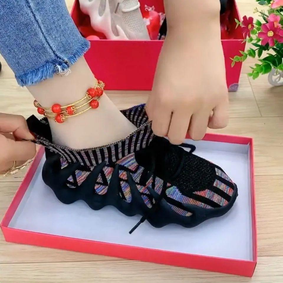 Autumn and Winter New Octopus Sock Shoes Women's Breathable Mesh Surface Flying Woven Surface Volcanic Women's Shoes Running Shoes for Women