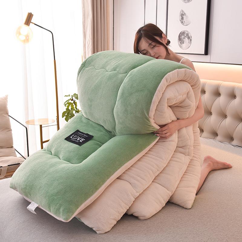 Двустороннее бархатное и фланелевое одеяло из овечьей шерсти на осень и зиму