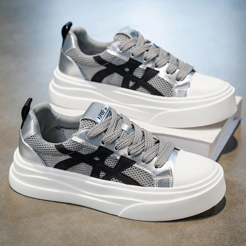 Personalized board shoes fashionable and versatile 2026 new summer hollow breathable shoes mesh flying woven skateboard shoes