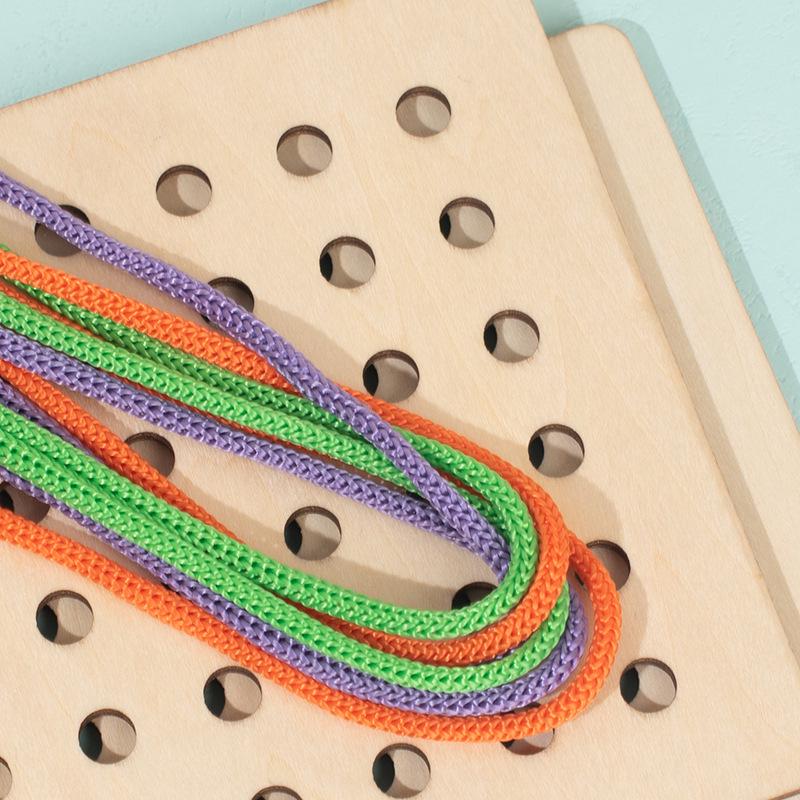 Children's Educational Threading Board: Shoelace-Tying, Logical Thinking & Concentration Game for Kindergarten.