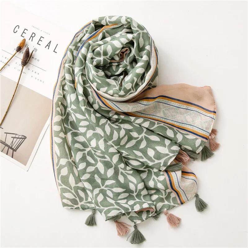 Women Scarf Flower Print Hijab Soft Shawls and Wraps Tessale Female Foulard Designer Pashmina Bandana Headscarf