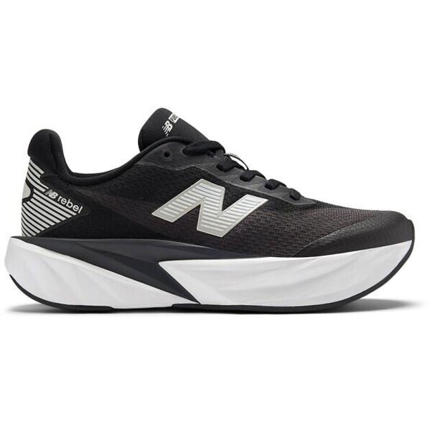 Беговые кроссовки New Balance FuelCell Rebel