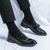 Fashion Glossy Leather Shoes for Men Business Shoes Casual Point Toe Slip On Loafers for Men Luxury Party Wedding Business Tassel Shoes