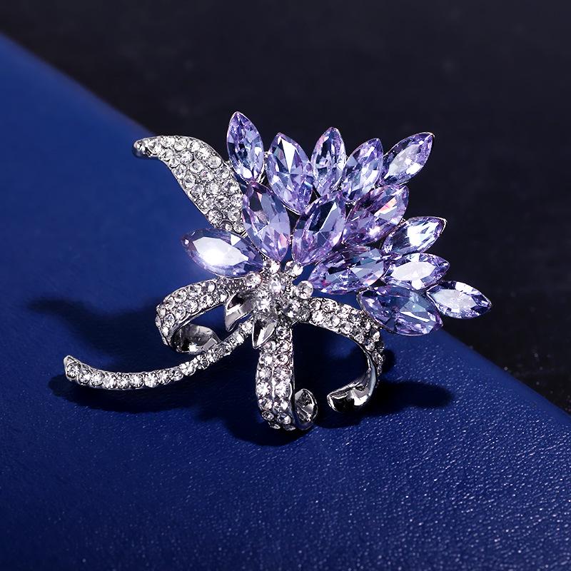 Брошь Dilly Snow Shiny Crystal Bauhinia - Элегантный ювелирный аксессуар в европейском и американском стиле