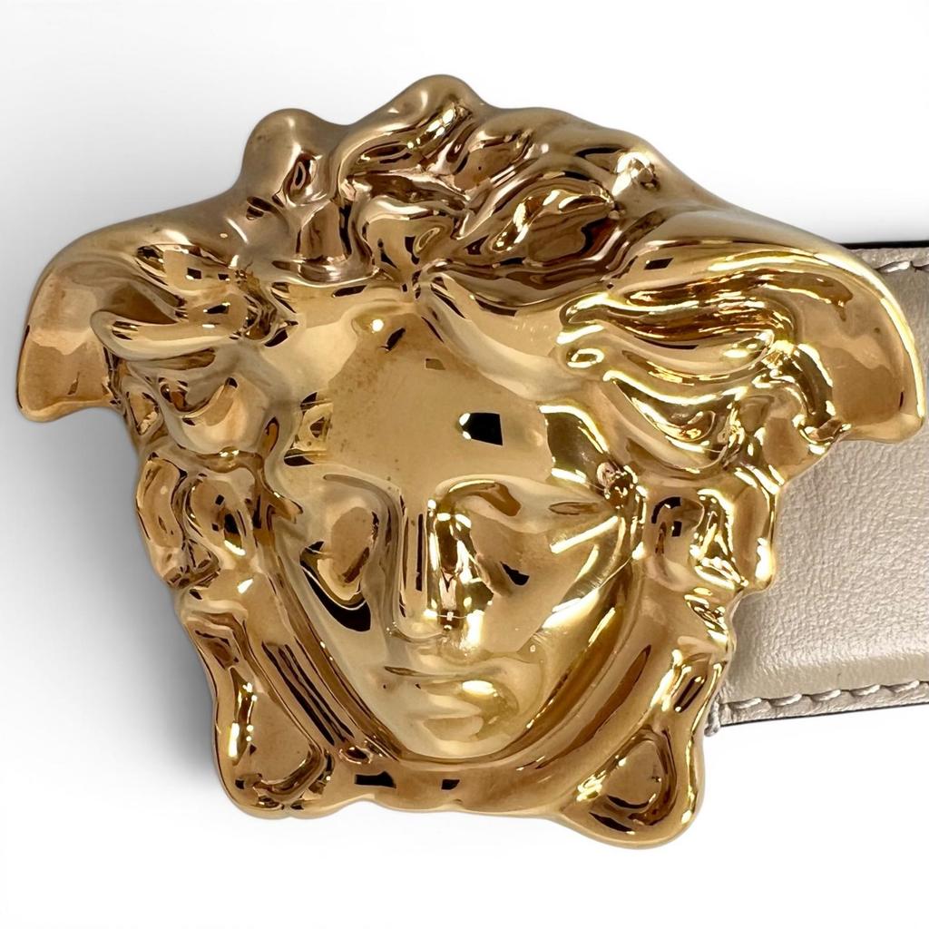 Отличный ремень VERSACE пряжка с мотивом Медузы бежевый Телячья кожа мужской Б/у